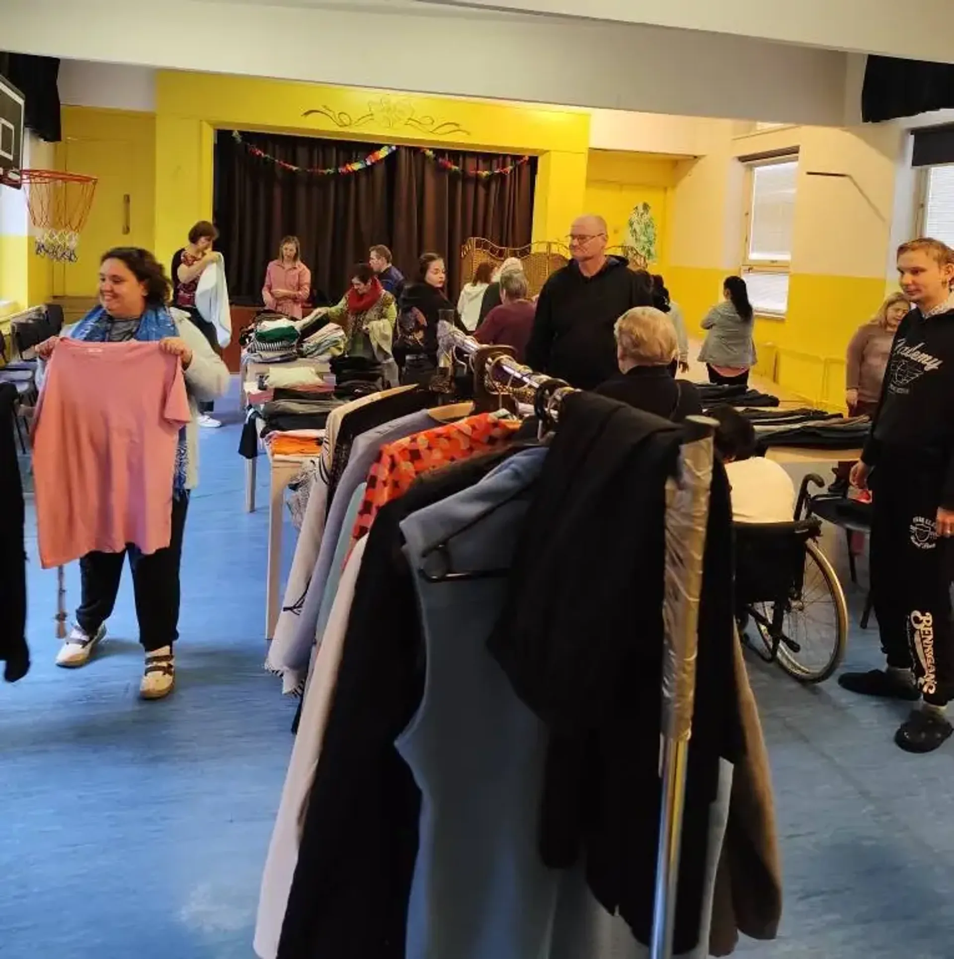 LUX Social Center clohting fair autumn clothes collection